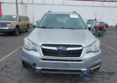 2017 Subaru Forester 2.5I Premium z USA, uszkodzony, nr VIN JF2SJADC2HH419191